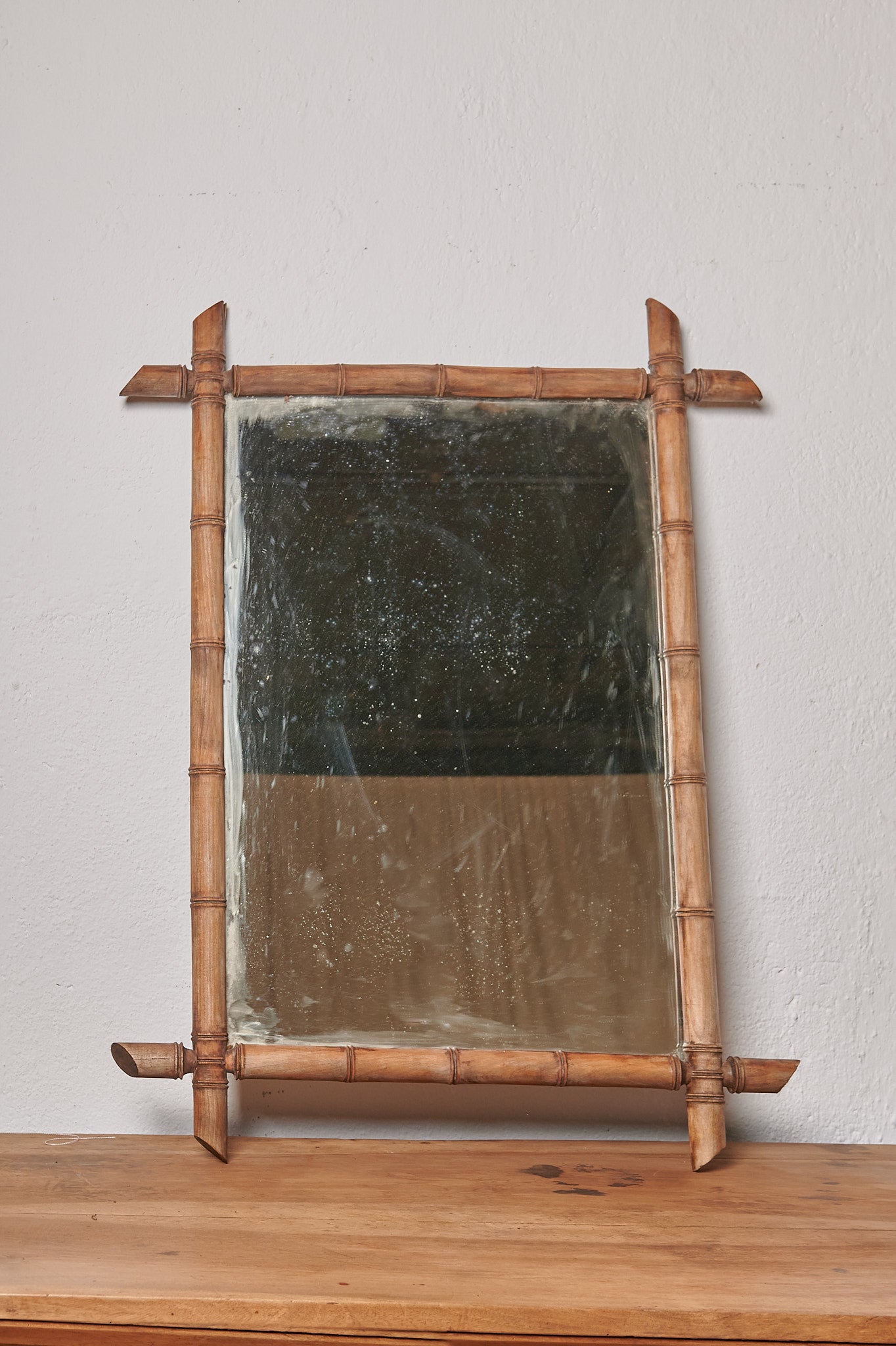 Espejo de bambú antiguo