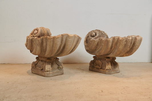 Pareja de jardineras ornamentales de piedra artificial
